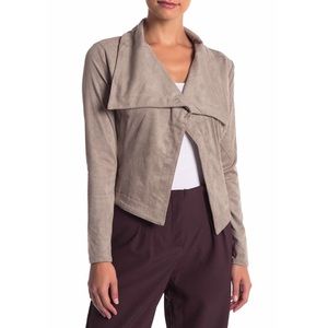 Romeo & Juliet Couture Long Sleeve Drape Jacket